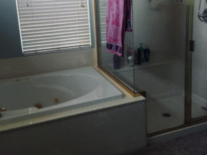 bathroom-remodel-before-400x300-4